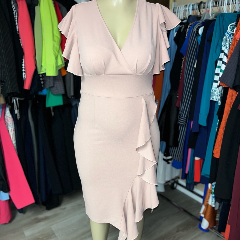 Knitee powder pink ruffle dress - L